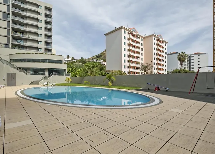 Blue And Gold Sunset By Homie Apartament Funchal (Madeira)