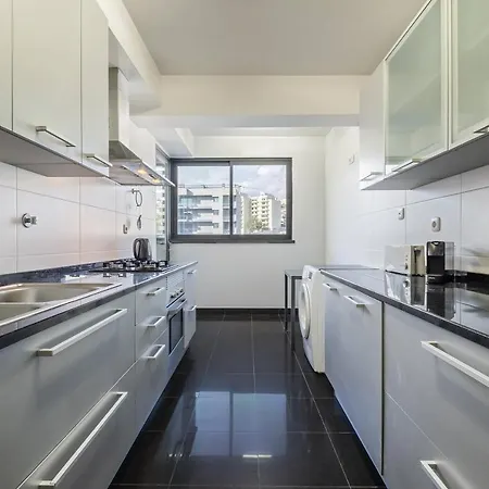 Blue And Gold Sunset By Homie Apartment Funchal (Madeira)