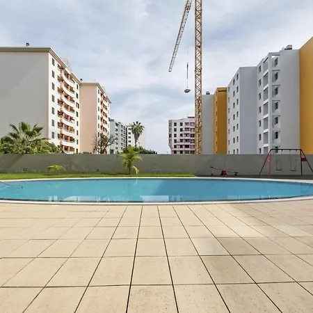 Blue And Gold Sunset By Homie Apartment Funchal (Madeira)